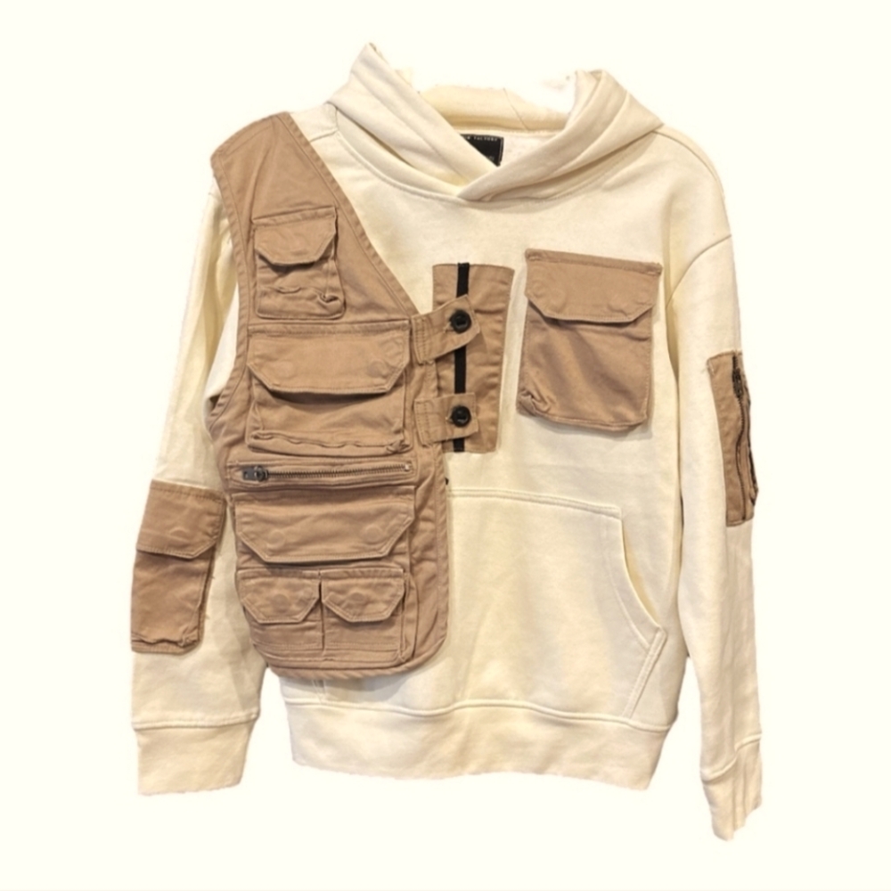Men's Cream and Tan Copper Rivet Sweater with Utility Pockets (Bin-B)